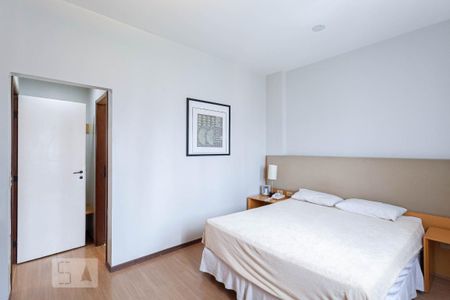 Apartamento à venda com 75m², 2 quartos e 1 vagaSuíte