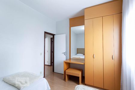 Apartamento à venda com 75m², 2 quartos e 1 vagaQuarto 