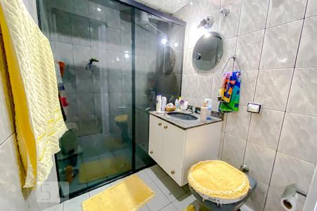 Casa à venda com 120m², 2 quartos e 2 vagasBanheiro 1