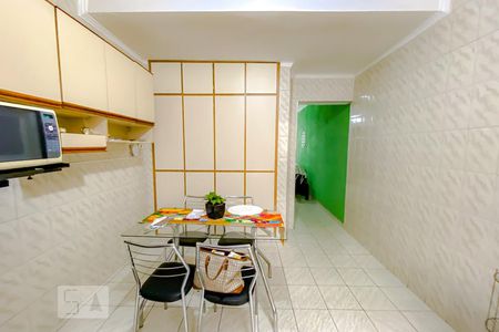 Casa à venda com 120m², 2 quartos e 2 vagasCozinha