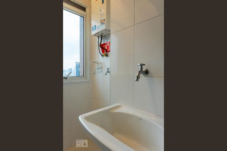 Área de serviço de apartamento para alugar com 1 quarto, 43m² em Sumarezinho, São Paulo