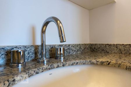 Banheiro de apartamento para alugar com 1 quarto, 43m² em Sumarezinho, São Paulo
