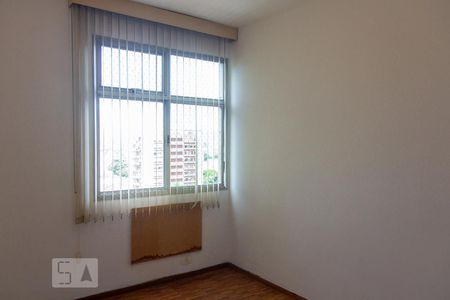 Quarto 2 de apartamento à venda com 4 quartos, 122m² em Grajau, Rio de Janeiro