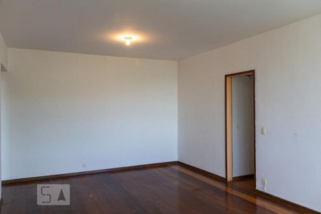 Sala de apartamento à venda com 4 quartos, 122m² em Grajau, Rio de Janeiro