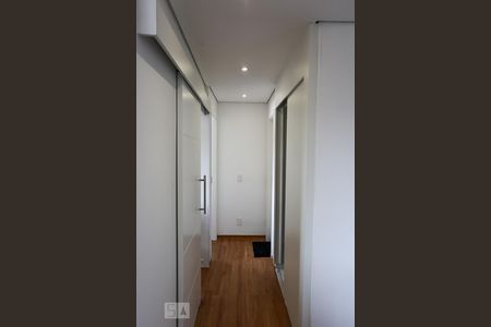 corredor de apartamento à venda com 2 quartos, 40m² em Fazenda Morumbi, São Paulo