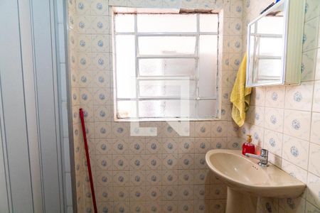 Casa à venda com 131m², 2 quartos e 4 vagasBanheiro 2