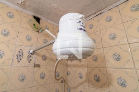 Casa à venda com 131m², 2 quartos e 4 vagasBanheiro 2 Detalhe