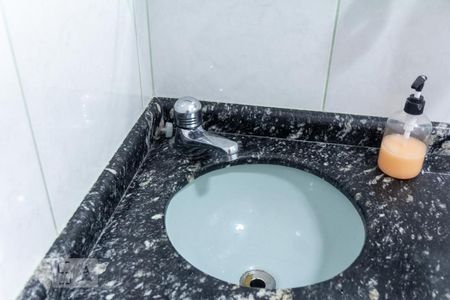 Banheiro de apartamento à venda com 1 quarto, 55m² em Baeta Neves, São Bernardo do Campo