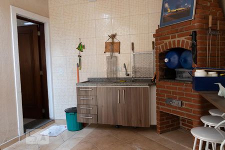 Casa à venda com 150m², 3 quartos e 4 vagasChurrasqueira