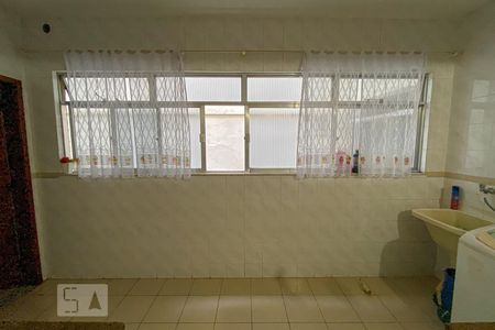 Apartamento para alugar com 130m², 3 quartos e 1 vagaÁrea de Serviço
