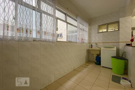 Apartamento para alugar com 130m², 3 quartos e 1 vagaÁrea de Serviço
