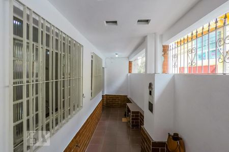 Casa à venda com 60m², 1 quarto e 1 vagaEntrada