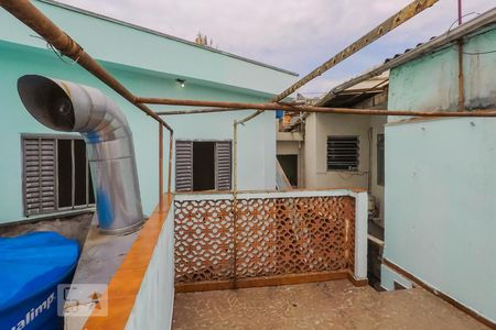 Casa à venda com 60m², 1 quarto e 1 vagaQuintal