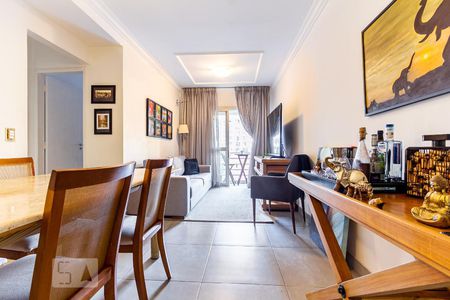 Sala de apartamento para alugar com 3 quartos, 76m² em Vila Olímpia, São Paulo