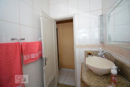 Apartamento à venda com 90m², 3 quartos e sem vagaBanheiro Social
