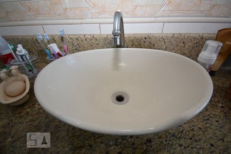 Apartamento à venda com 90m², 3 quartos e sem vagaBanheiro Social - Torneira