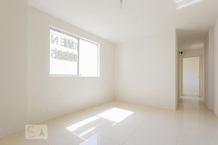 Sala de apartamento para alugar com 2 quartos, 48m² em Jacarepaguá, Rio de Janeiro