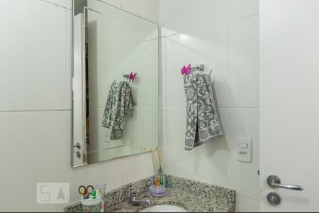 Apartamento à venda com 67m², 2 quartos e 1 vagaBanheiro da Suíte