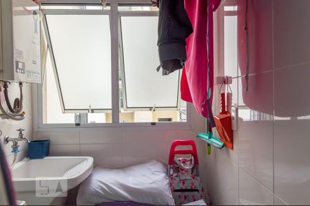 Apartamento à venda com 67m², 2 quartos e 1 vagaÁrea de Serviço