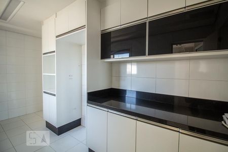 Apartamento para alugar com 164m², 3 quartos e 3 vagasCozinha