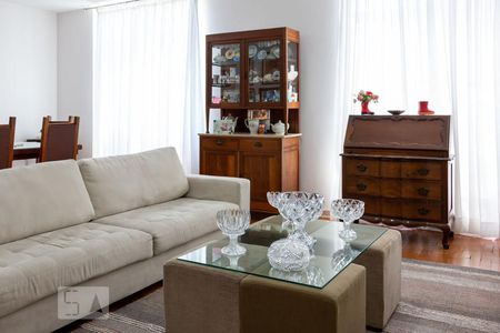 Sala de apartamento à venda com 3 quartos, 220m² em Jardim Paulista, São Paulo