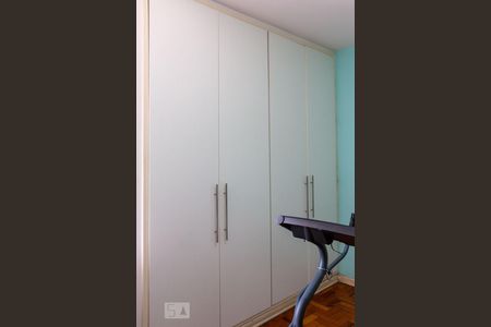 Apartamento para alugar com 220m², 3 quartos e 1 vagaQuarto 2