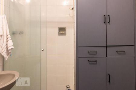 Apartamento para alugar com 220m², 3 quartos e 1 vagaBanheiro da suíte