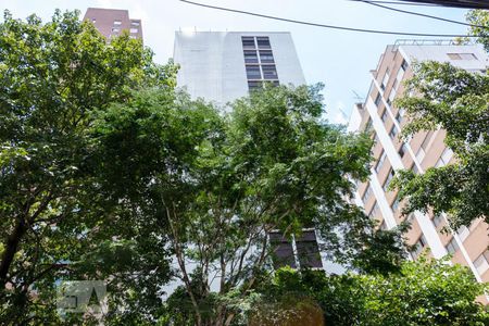 Apartamento para alugar com 220m², 3 quartos e 1 vagaFachada