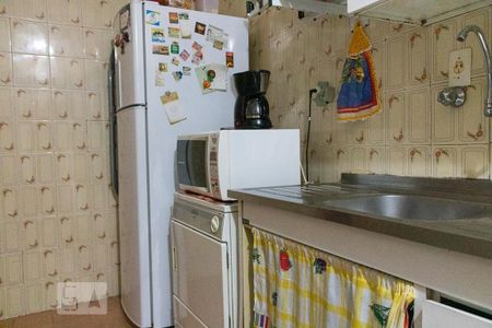 Apartamento à venda com 62m², 2 quartos e sem vagaCozinha 