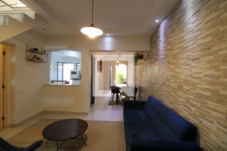 Sala de casa à venda com 3 quartos, 200m² em Vila Ipojuca, São Paulo