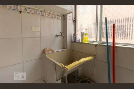 Apartamento à venda com 75m², 2 quartos e 1 vagaÁrea de Serviço