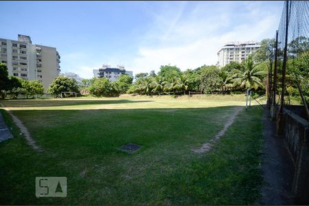 Apartamento à venda com 55m², 2 quartos e sem vaga Apartamento à venda com 55m², 2 quartos e sem vagaCampo de Futebol