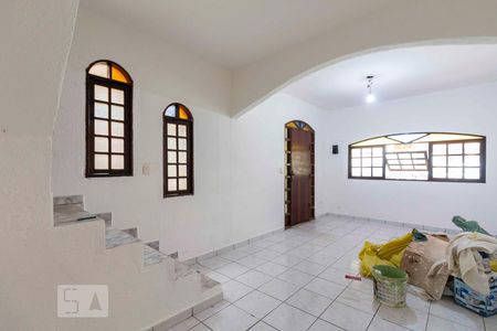 Sala de casa para alugar com 4 quartos, 163m² em Jardim Cotinha, São Paulo