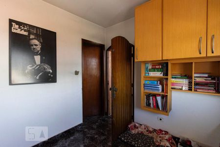 Casa à venda com 200m², 3 quartos e 2 vagas Casa à venda com 200m², 3 quartos e 2 vagasQuarto