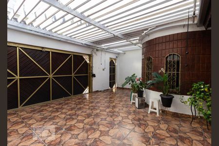 Casa à venda com 200m², 3 quartos e 2 vagas Casa à venda com 200m², 3 quartos e 2 vagasGaragem