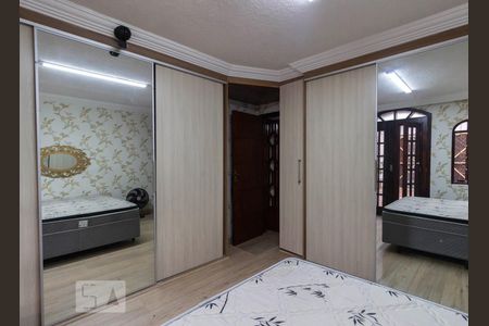 Quarto de casa à venda com 3 quartos, 200m² em Conjunto Residencial Santa Terezinha, São Paulo