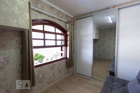 Casa à venda com 200m², 3 quartos e 2 vagas Casa à venda com 200m², 3 quartos e 2 vagasQuarto