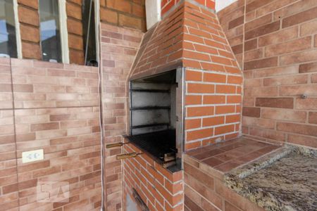 Casa à venda com 200m², 3 quartos e 2 vagas Casa à venda com 200m², 3 quartos e 2 vagasChurrasqueira