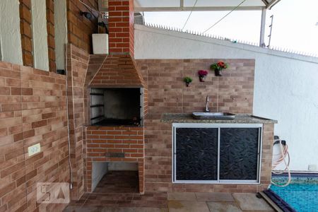 Casa à venda com 200m², 3 quartos e 2 vagas Casa à venda com 200m², 3 quartos e 2 vagasChurrasqueira