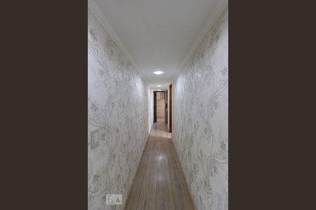 Casa à venda com 200m², 3 quartos e 2 vagas Casa à venda com 200m², 3 quartos e 2 vagasCorredor