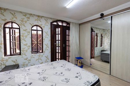 Quarto de casa à venda com 3 quartos, 200m² em Conjunto Residencial Santa Terezinha, São Paulo