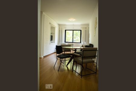 Apartamento para alugar com 35m², 1 quarto e 1 vaga Apartamento para alugar com 35m², 1 quarto e 1 vagaSala de Jantar