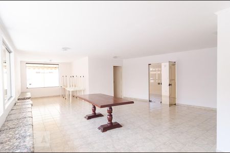 Apartamento para alugar com 63m², 2 quartos e 1 vagaSalão de Festas