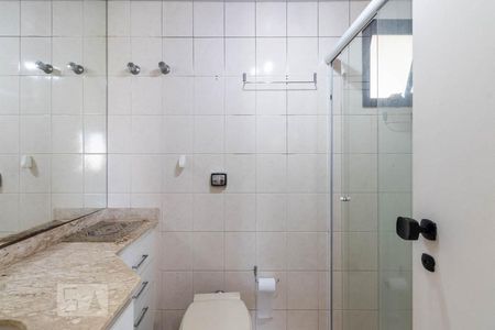 Apartamento para alugar com 96m², 3 quartos e 2 vagas Apartamento para alugar com 96m², 3 quartos e 2 vagasBanheiro 2
