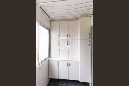 Apartamento à venda com 64m², 2 quartos e 2 vagasÁrea de Serviço