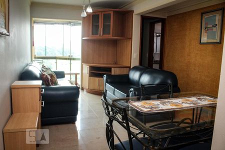 Sala de apartamento para alugar com 2 quartos, 68m² em City América, São Paulo