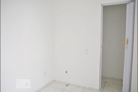 Casa de condomínio à venda com 160m², 4 quartos e 1 vagaQuarto 2
