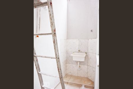 Casa de condomínio à venda com 160m², 4 quartos e 1 vagaÁrea de Serviço