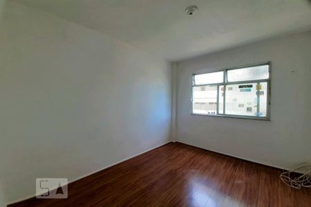 Quarto 2 de apartamento para alugar com 2 quartos, 51m² em Méier, Rio de Janeiro