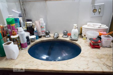 Apartamento à venda com 326m², 3 quartos e 2 vagasBanheiro da Suite